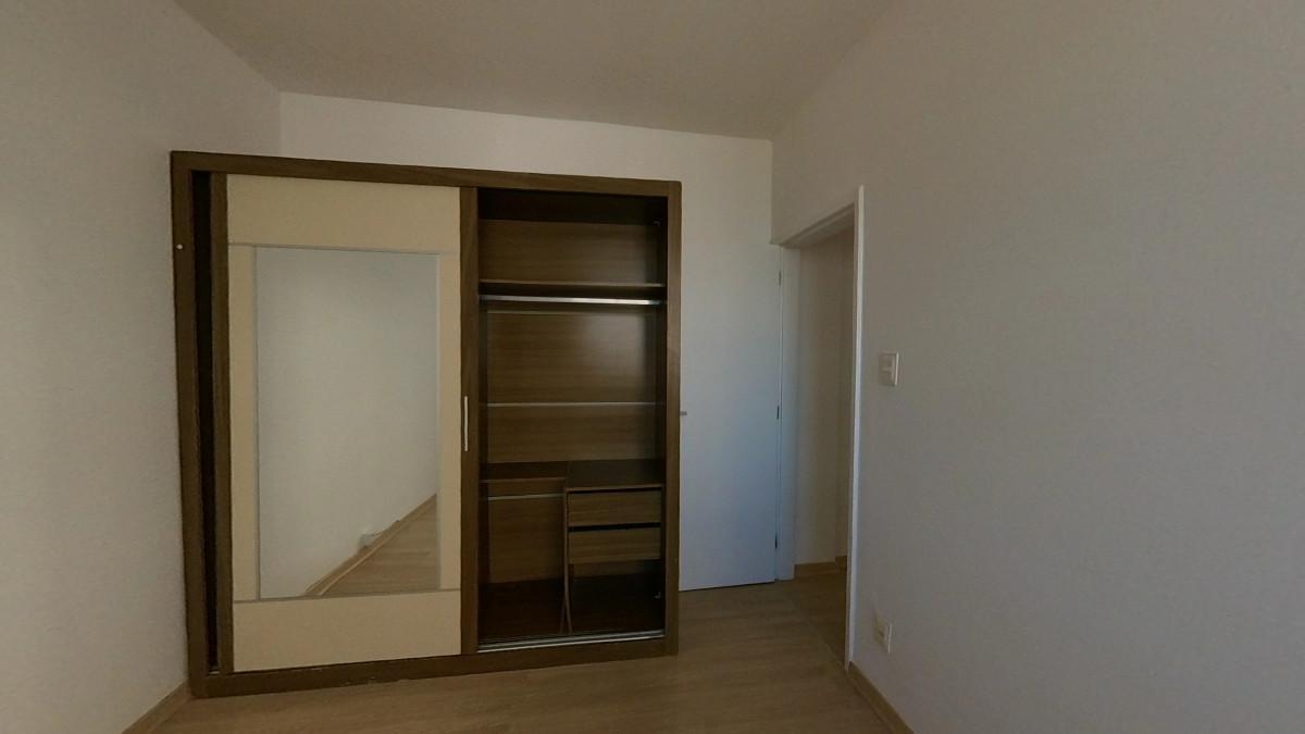 Apartamento, Floresta, 2 Quartos, 0 Vaga