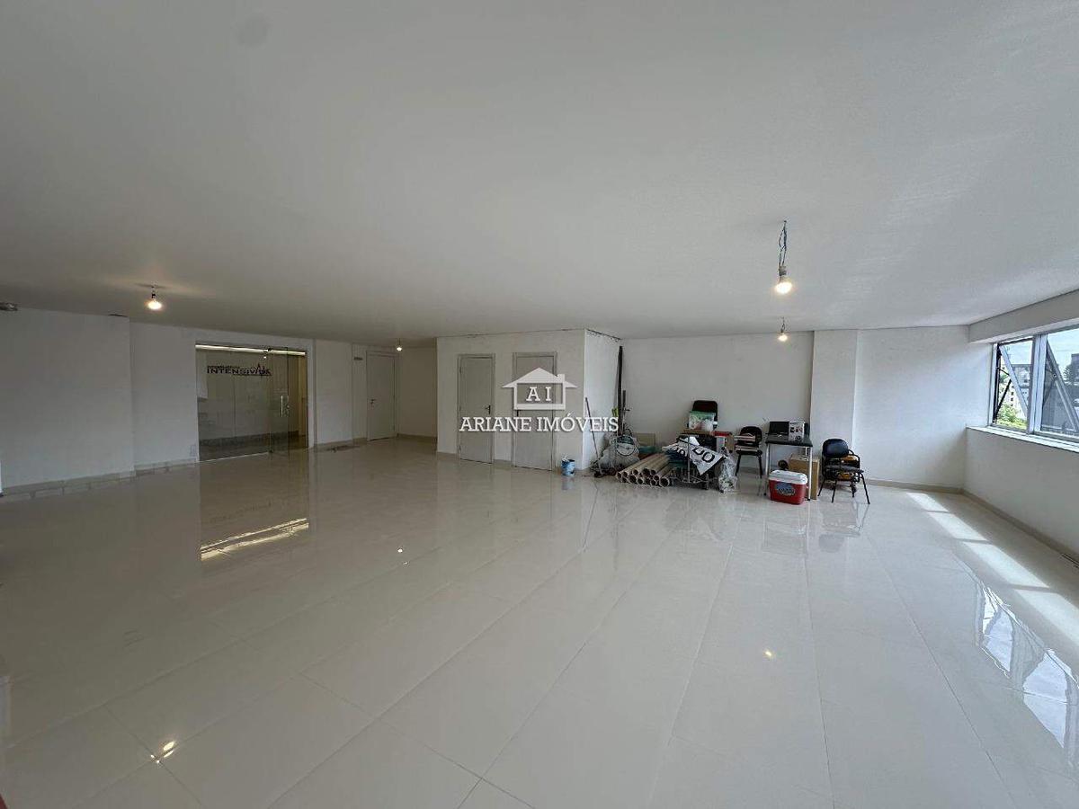 Sala, Santa Efigênia, 0 Quarto, 5 Vagas