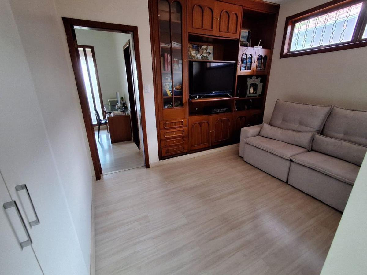 Casa, Itapoã, 5 Quartos, 3 Vagas, 2 Suítes