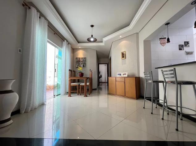 Casa, Planalto, 2 Quartos, 3 Vagas, 2 Suítes