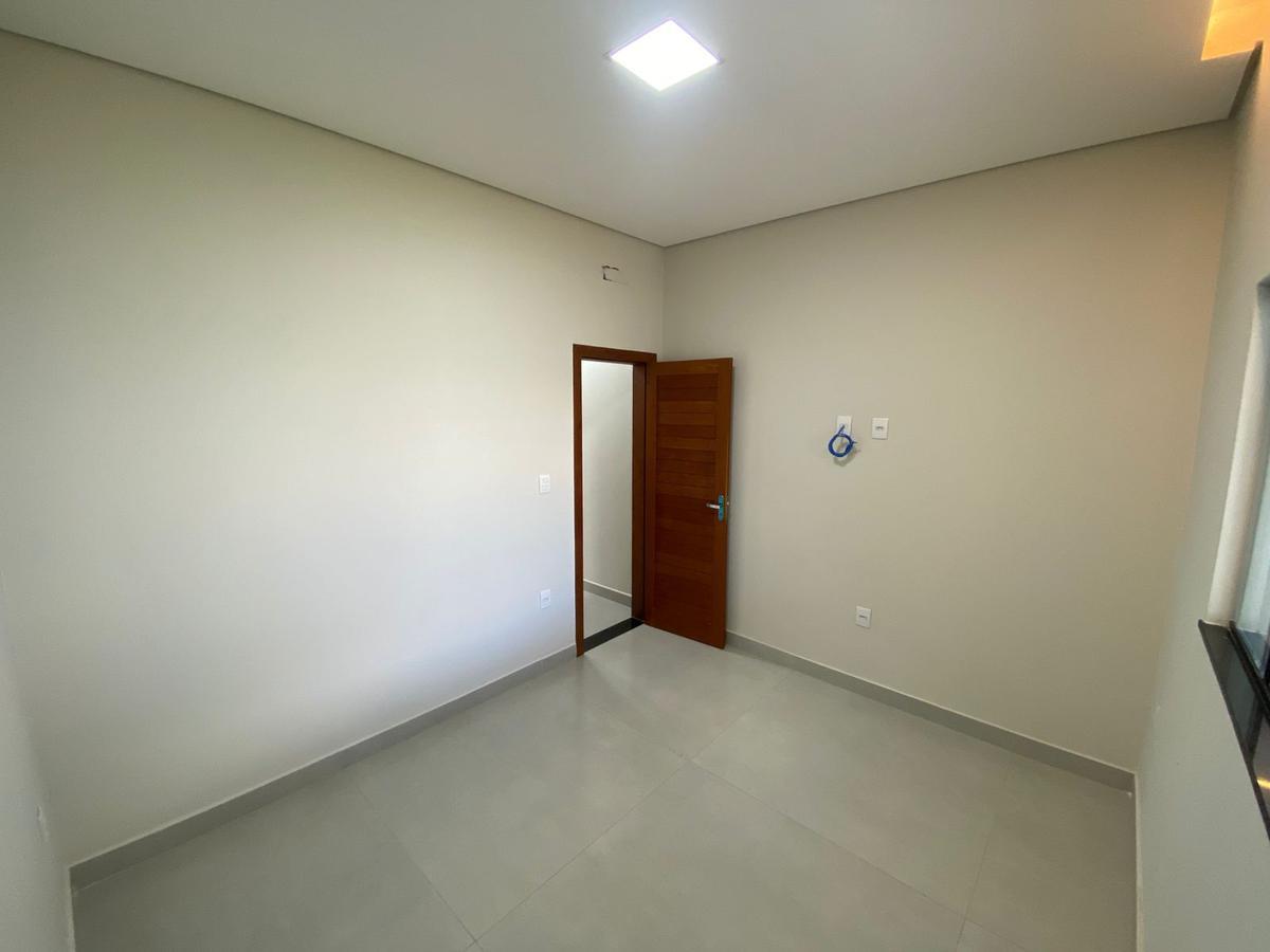 Casa, Jardim Europa, 3 Quartos, 4 Vagas, 1 Suíte