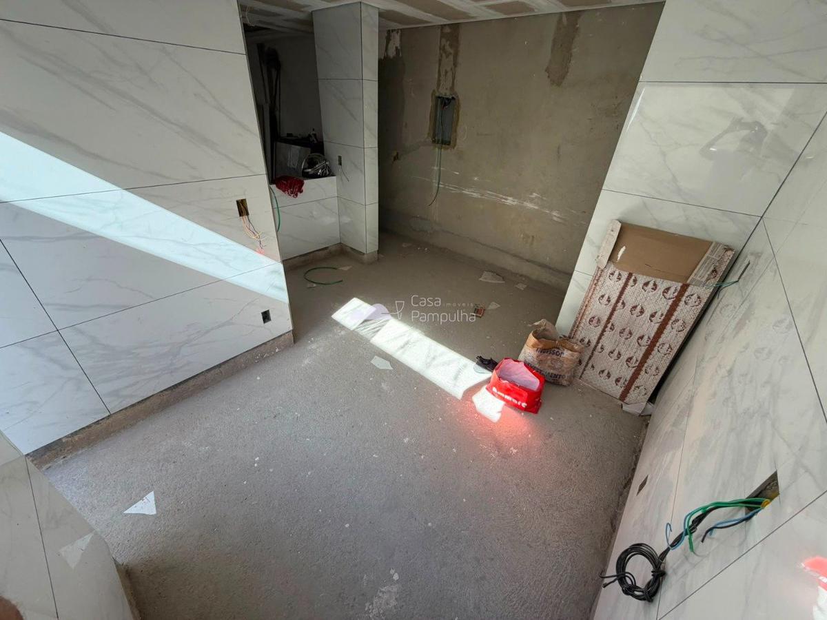 Casa, Planalto, 4 Quartos, 3 Vagas, 4 Suítes