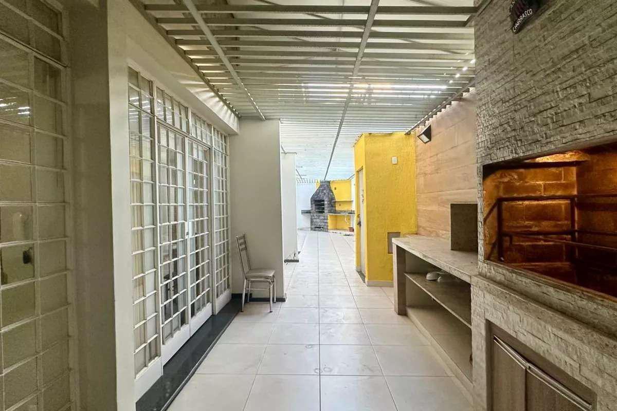 Casa, Serra, 4 Quartos, 4 Vagas, 1 Suíte