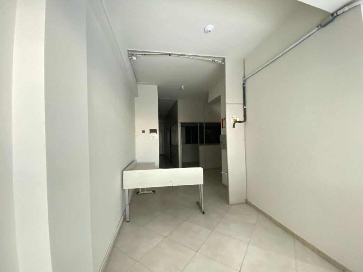 Prédio, Santa Cruz, 0 Quarto, 2 Vagas