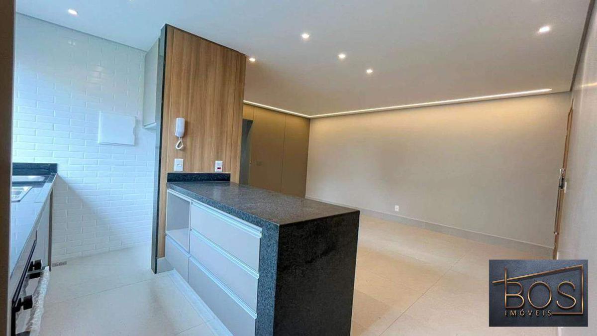 Apartamento, Funcionários, 2 Quartos, 2 Vagas, 1 Suíte
