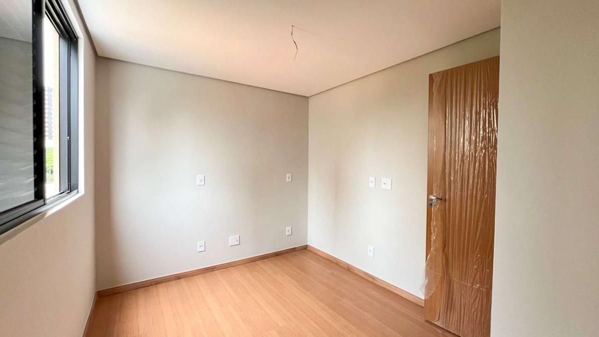 Apartamento, Funcionários, 2 Quartos, 1 Vaga
