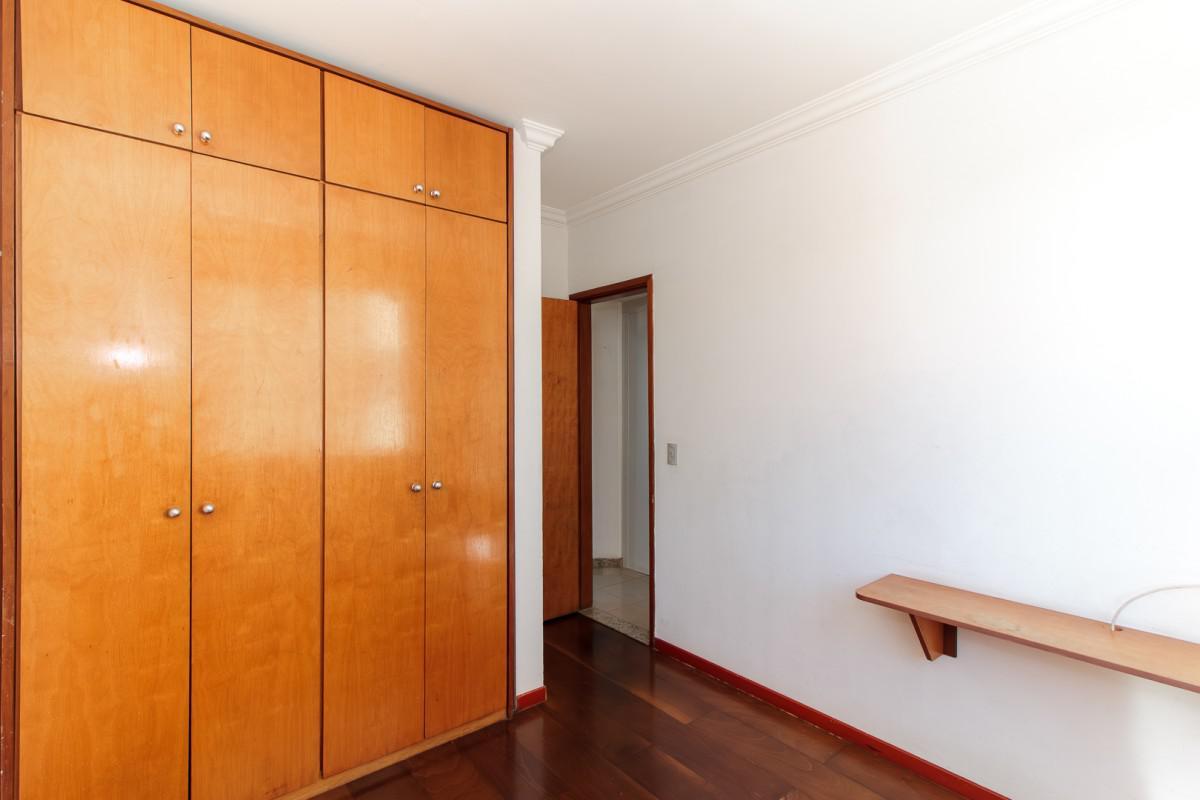 Apartamento, Floresta, 3 Quartos, 2 Vagas, 1 Suíte