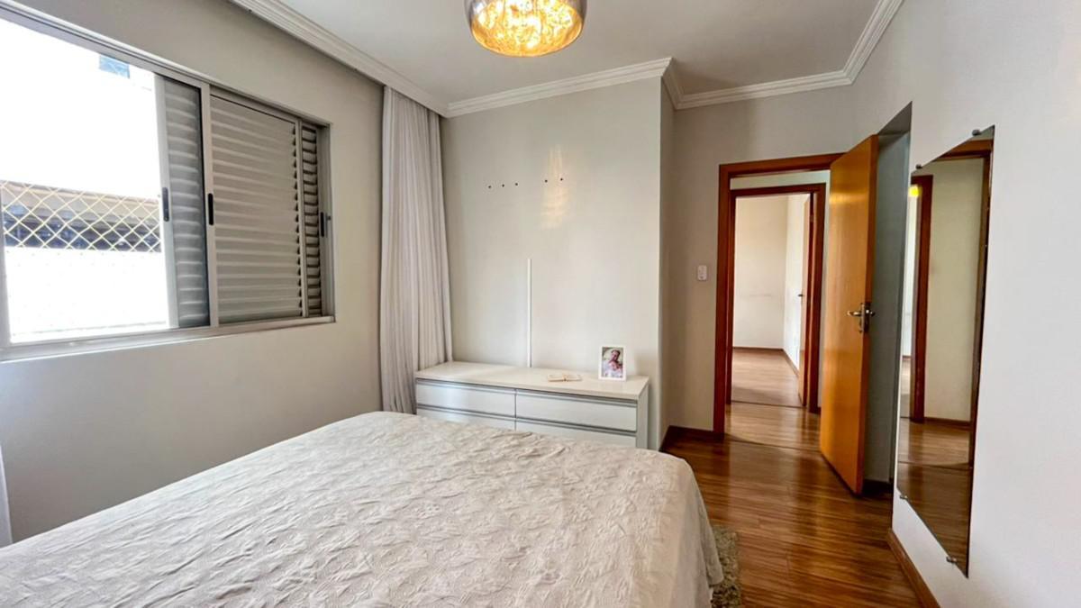 Apartamento, Castelo, 3 Quartos, 2 Vagas, 1 Suíte