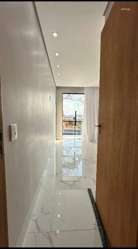 Casa, Liberdade, 3 Quartos, 2 Vagas, 2 Suítes