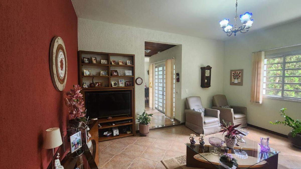 Casa, Canto das Águas, 5 Quartos, 2 Vagas, 4 Suítes