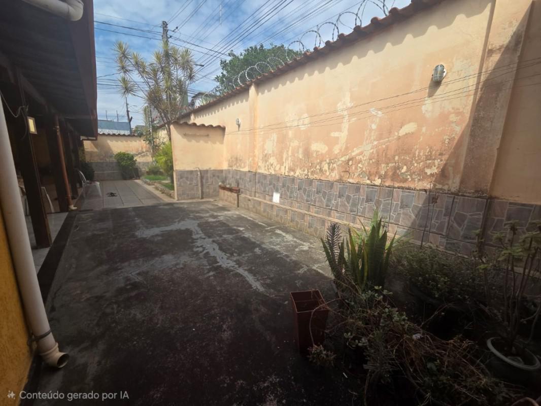 Casa, Coqueiros, 5 Quartos, 4 Vagas, 2 Suítes