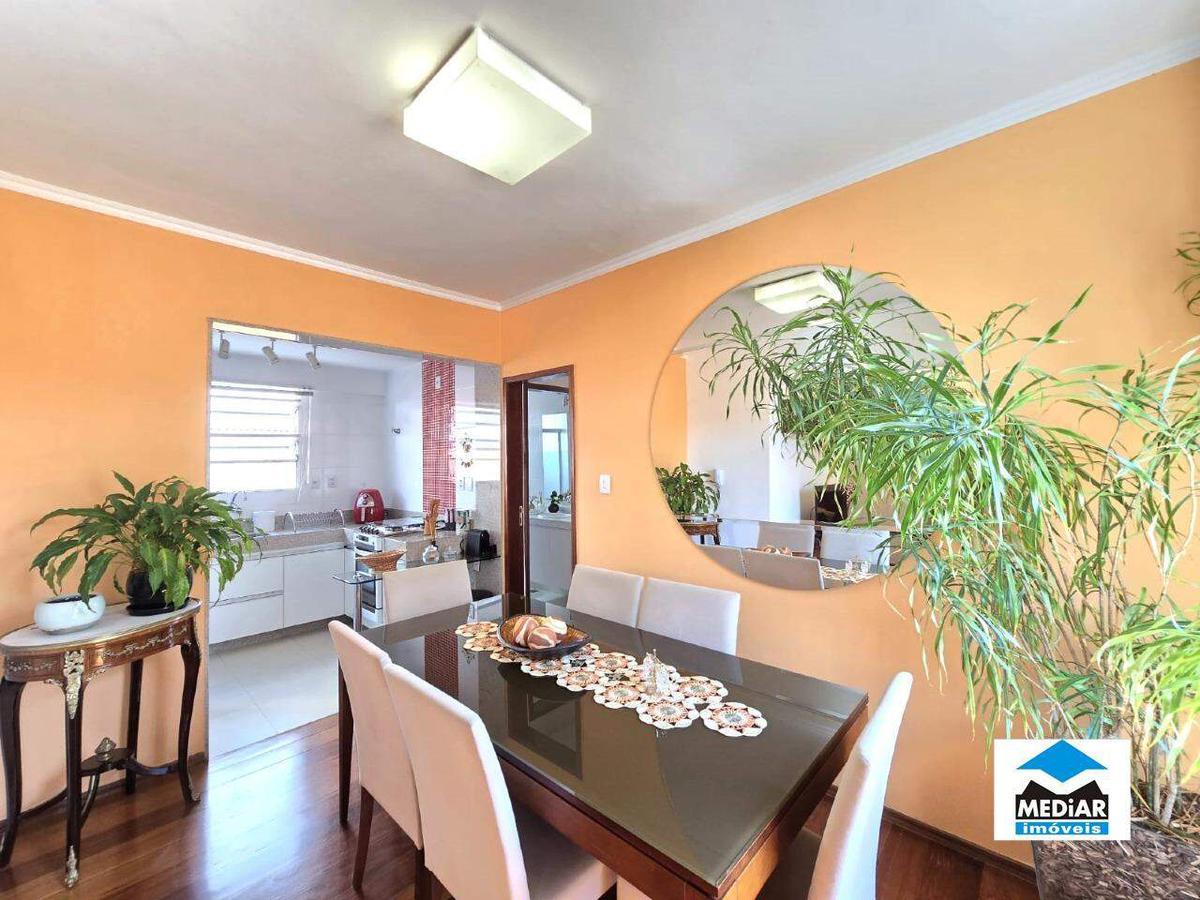 Apartamento, Sagrada Família, 3 Quartos, 1 Vaga, 1 Suíte