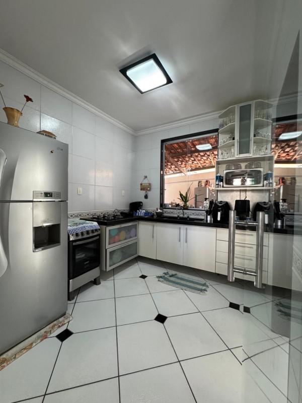 Casa, Paquetá, 4 Quartos, 4 Vagas, 1 Suíte