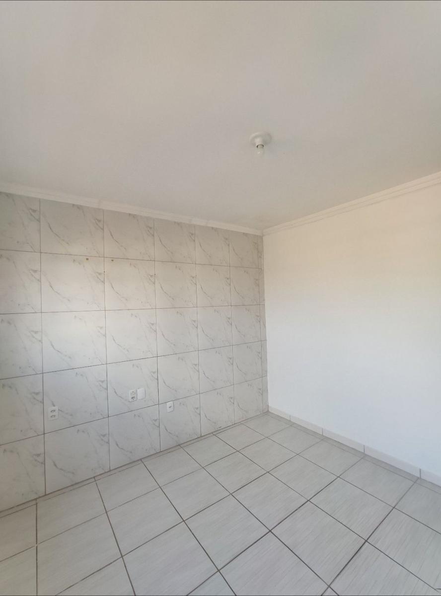 Casa, Jardim das Flores, 3 Quartos, 1 Vaga