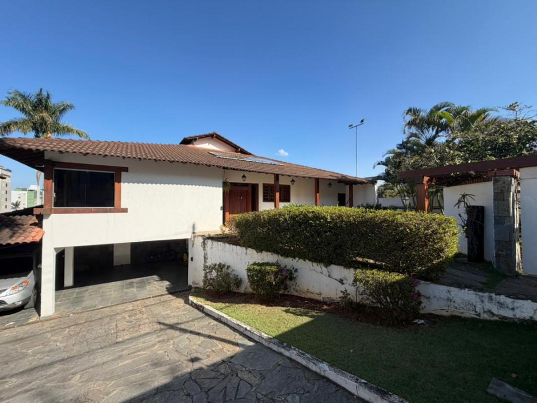 Casa, São Luiz (pampulha), 4 Quartos, 8 Vagas, 1 Suíte