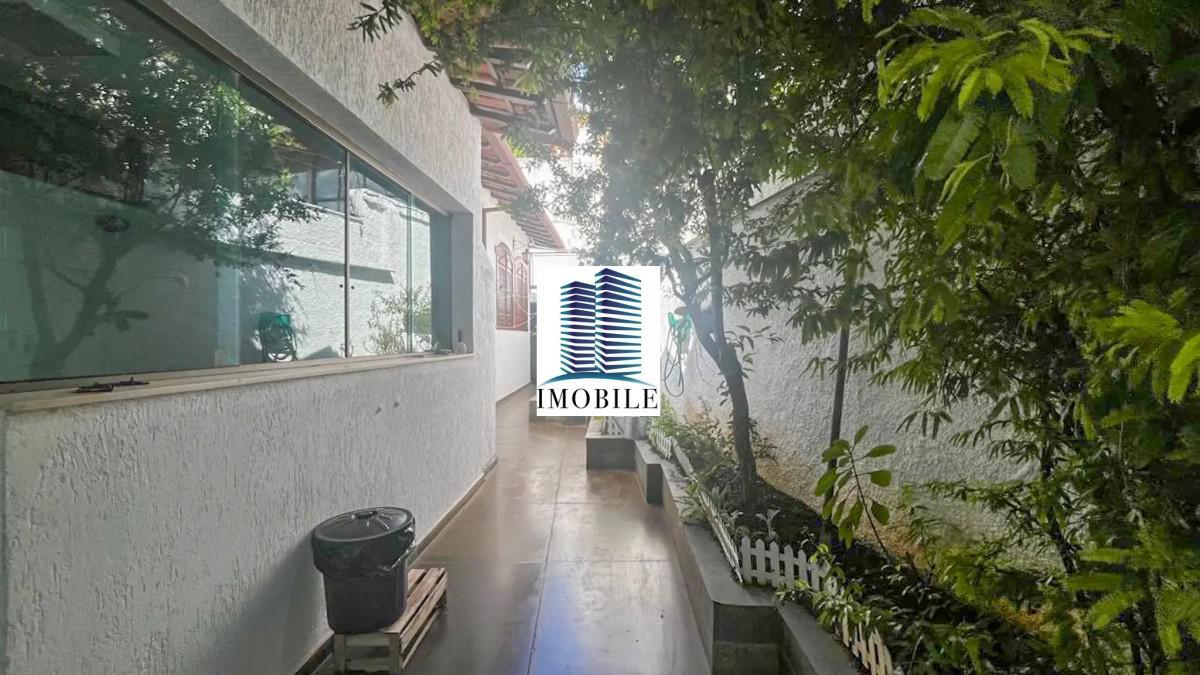 Casa, Comiteco, 5 Quartos, 6 Vagas, 2 Suítes