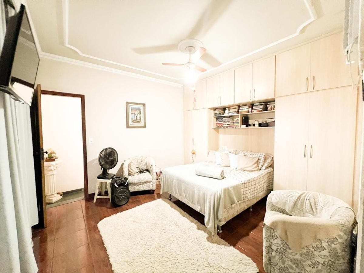 Casa, São Gotardo, 3 Quartos, 6 Vagas, 1 Suíte
