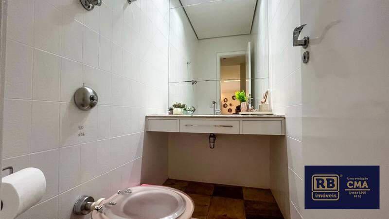 Casa, Vila Paris, 6 Quartos, 7 Vagas, 2 Suítes