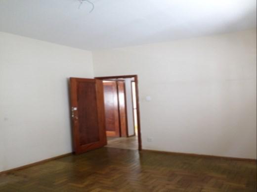 Apartamento, Funcionários, 2 Quartos, 1 Vaga