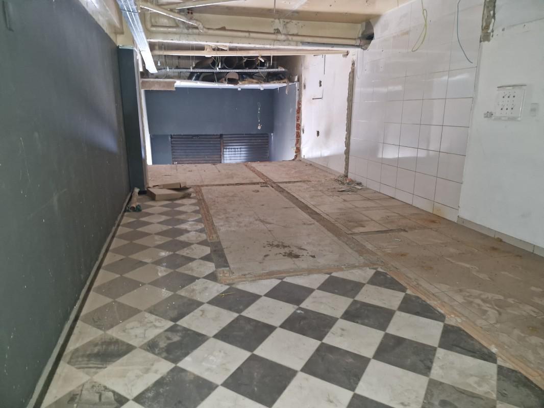 Andar, Estoril, 0 Quarto, 2 Vagas