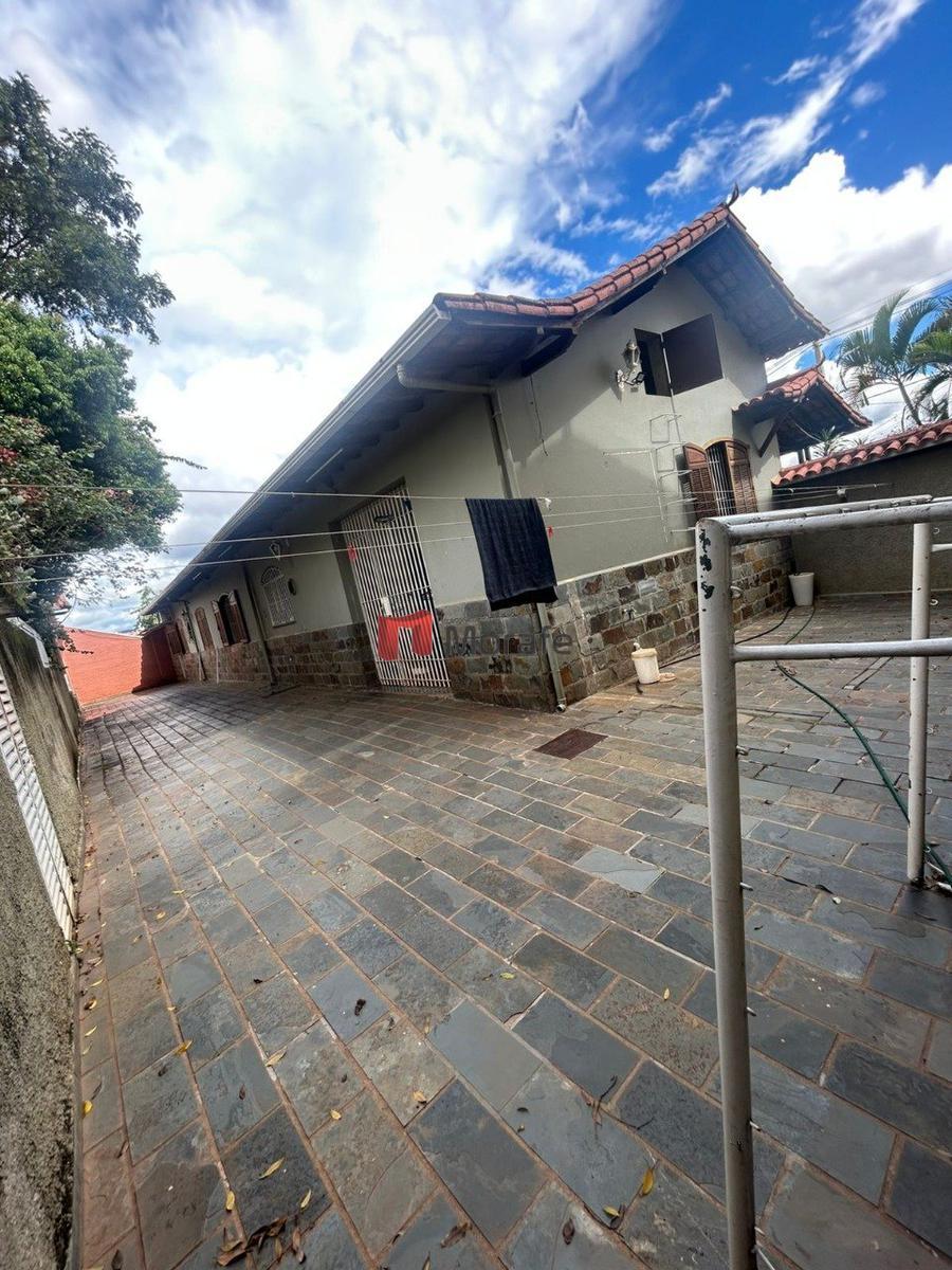 Casa, Nova Gameleira, 4 Quartos, 8 Vagas, 1 Suíte