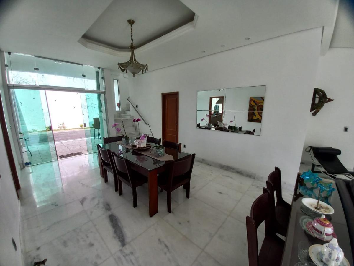 Casa, Mangabeiras, 4 Quartos, 12 Vagas, 2 Suítes