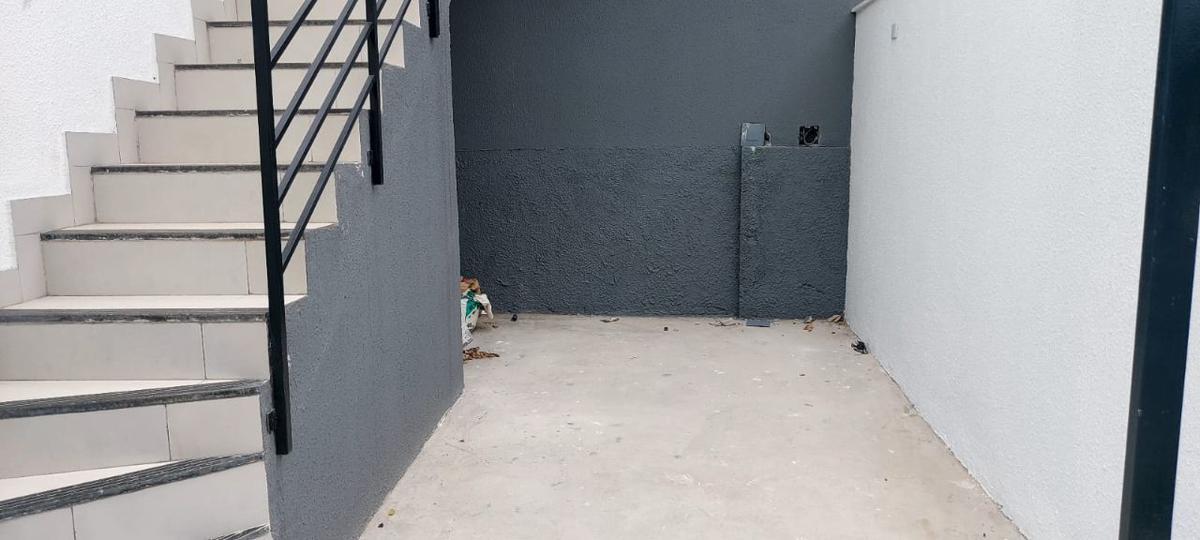 Casa, Santa Cruz, 2 Quartos, 1 Vaga