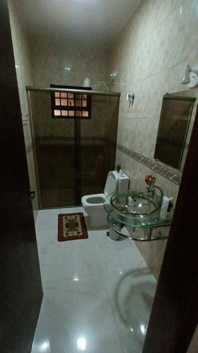 Casa, Castelo, 4 Quartos, 6 Vagas, 2 Suítes
