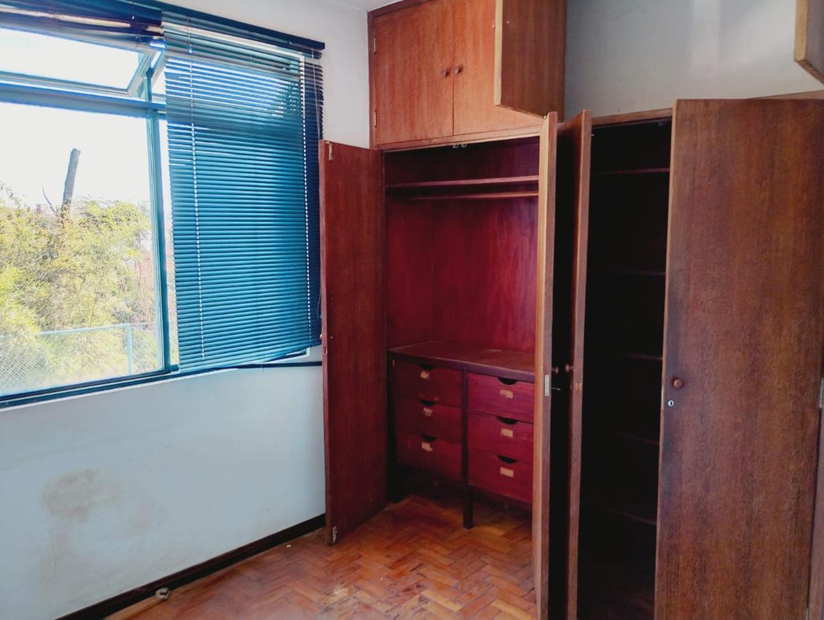 Casa, Santa Branca, 3 Quartos, 4 Vagas, 1 Suíte