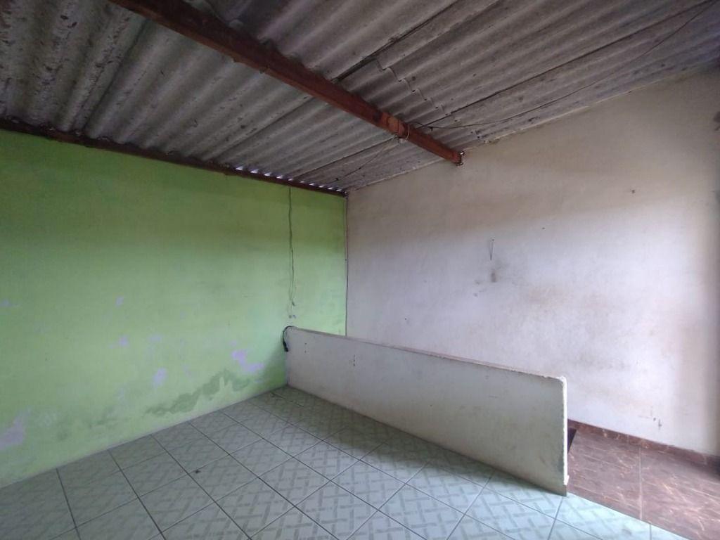 Casa, Morro São Francisco, 1 Quarto, 0 Vaga