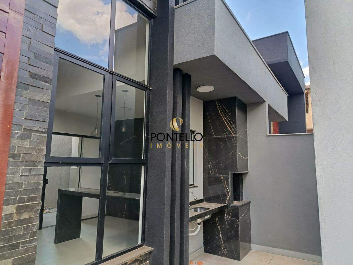 Casa, Montreal, 2 Quartos, 4 Vagas, 1 Suíte