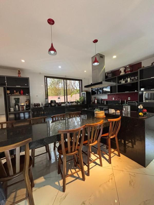 Casa, Alphaville - Lagoa dos Ingleses, 7 Quartos, 8 Vagas, 7 Suítes