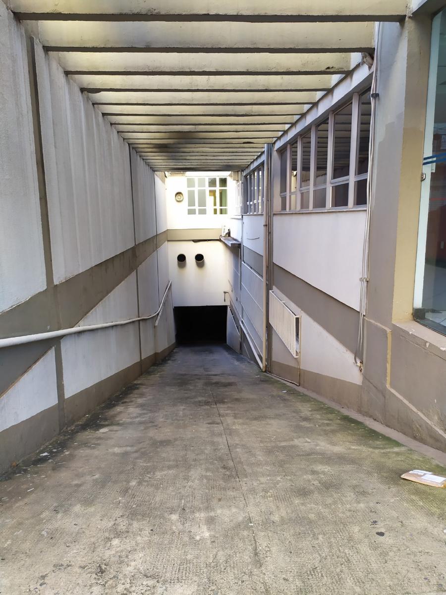 Prédio, Floresta, 0 Quarto, 8 Vagas