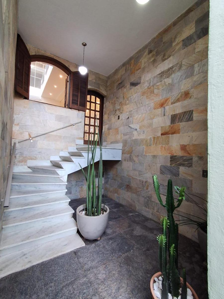 Casa, João Pinheiro, 4 Quartos, 0 Vaga, 2 Suítes