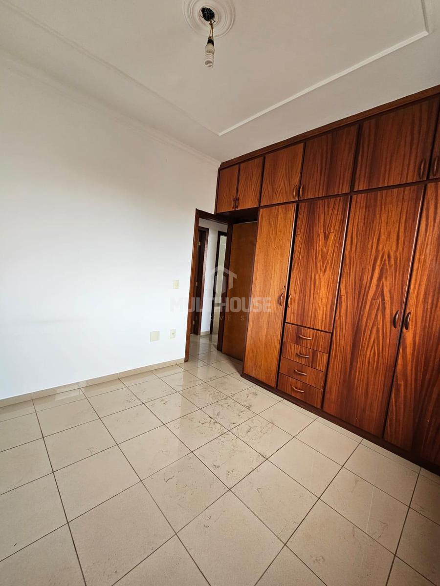 Apartamento, Jaraguá, 4 Quartos, 4 Vagas, 1 Suíte