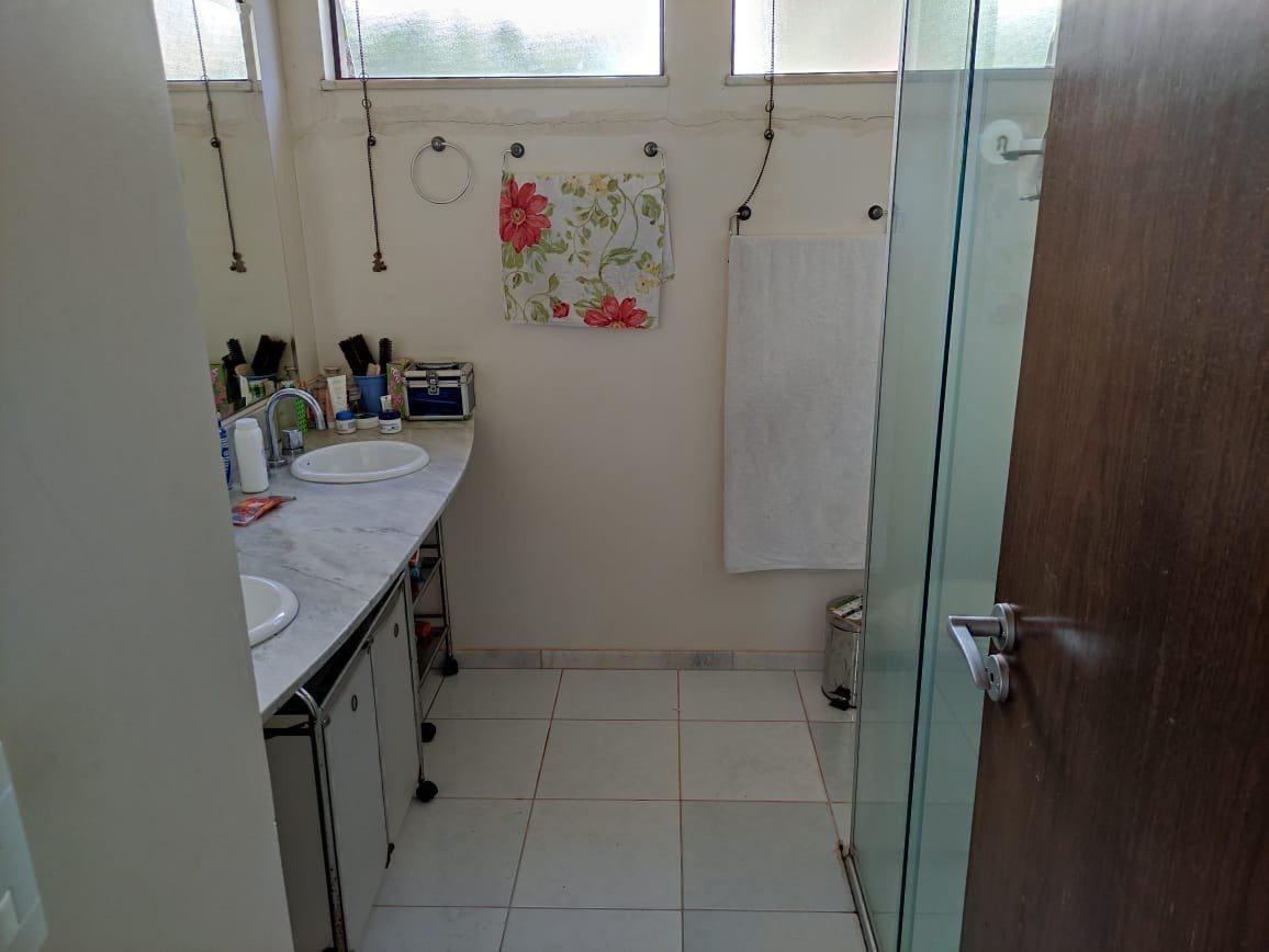 Casa, Alphaville - Lagoa dos Ingleses, 6 Quartos, 4 Vagas, 2 Suítes