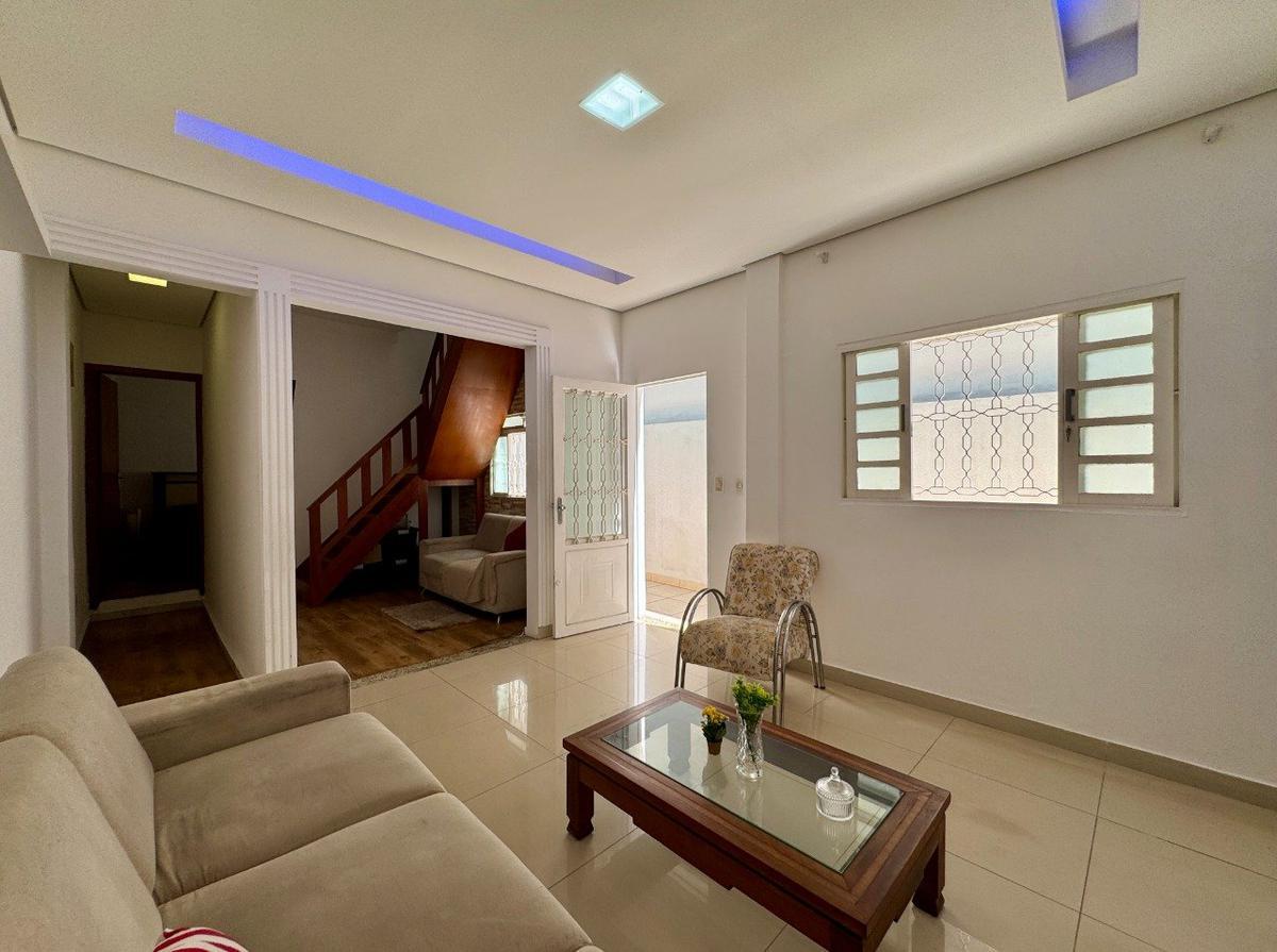 Casa, Goiânia, 3 Quartos, 3 Vagas, 2 Suítes