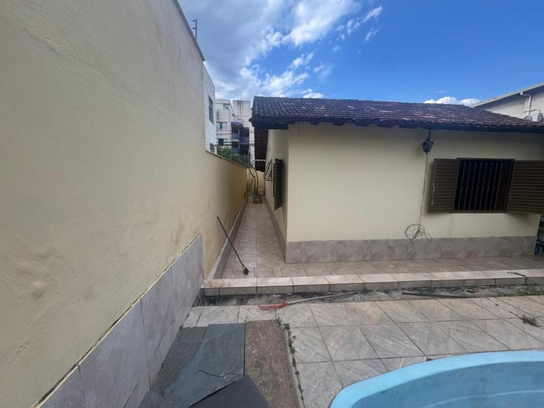 Casa, Dona Clara, 3 Quartos, 4 Vagas, 1 Suíte
