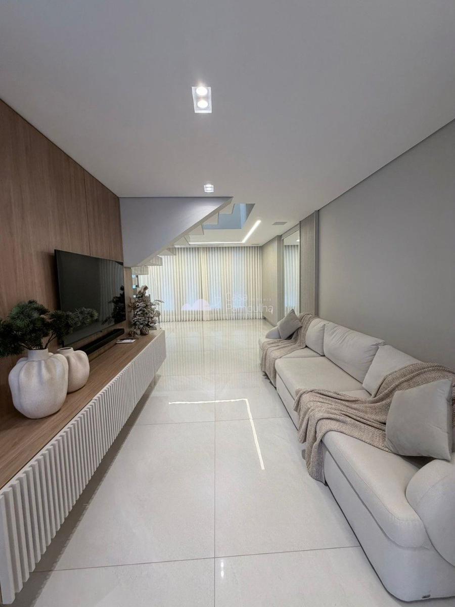 Casa, Planalto, 4 Quartos, 4 Vagas, 3 Suítes