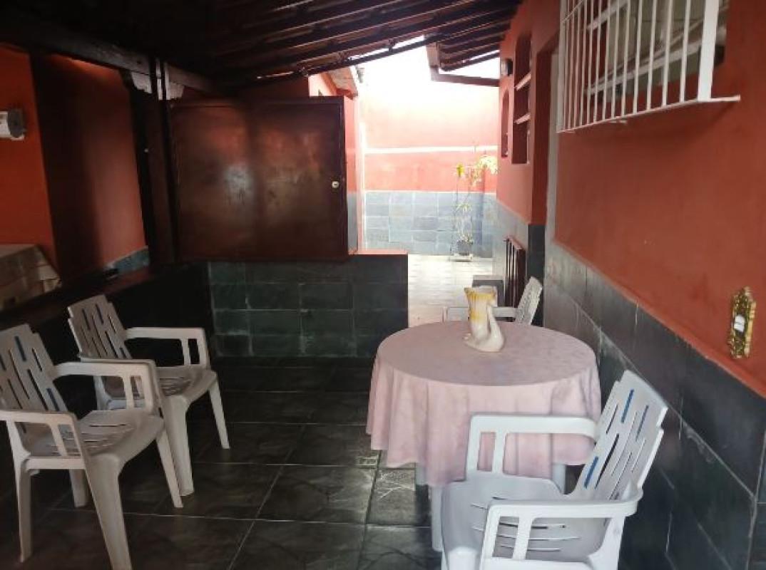 Casa, Floramar, 4 Quartos, 6 Vagas, 1 Suíte