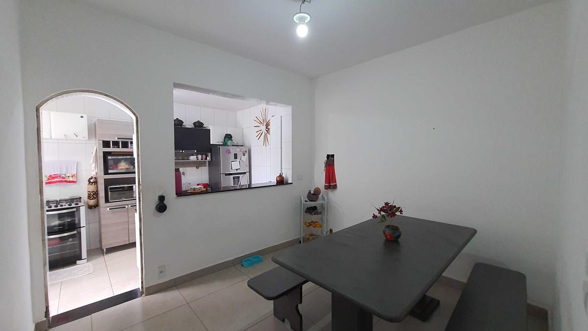 Casa, Jardim Industrial, 3 Quartos, 3 Vagas, 1 Suíte