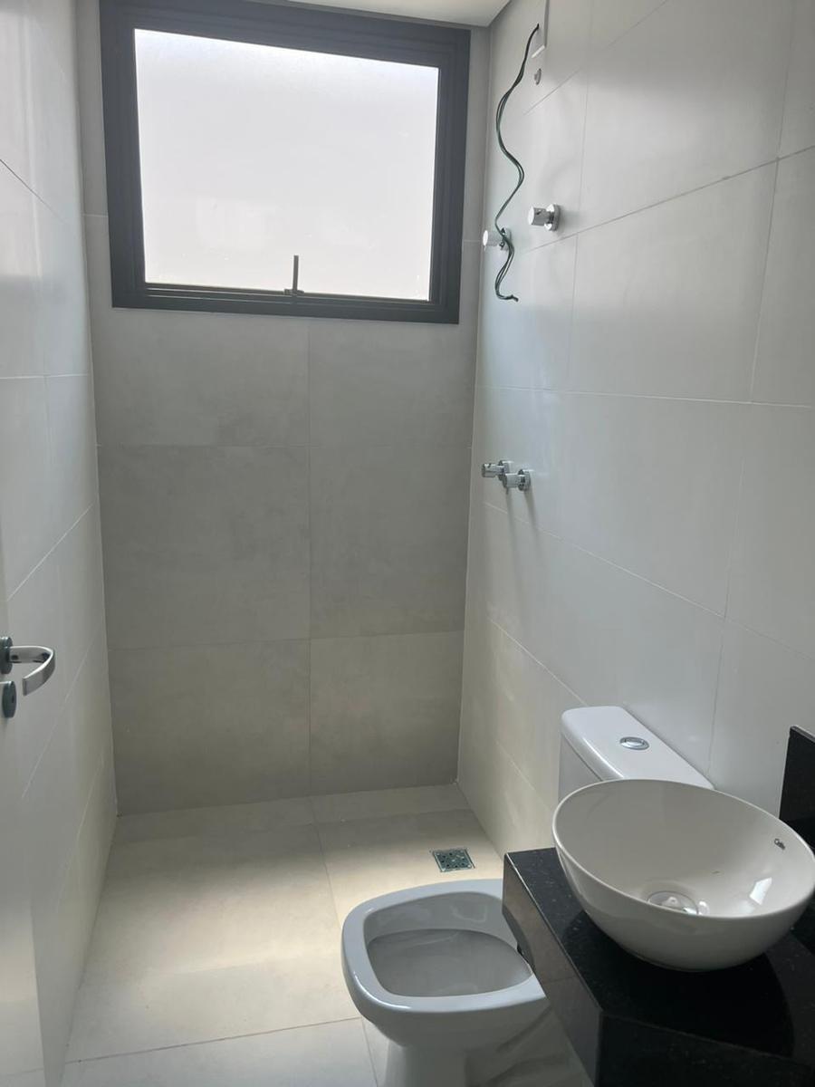 Casa, Santa Cruz, 3 Quartos, 3 Vagas, 3 Suítes