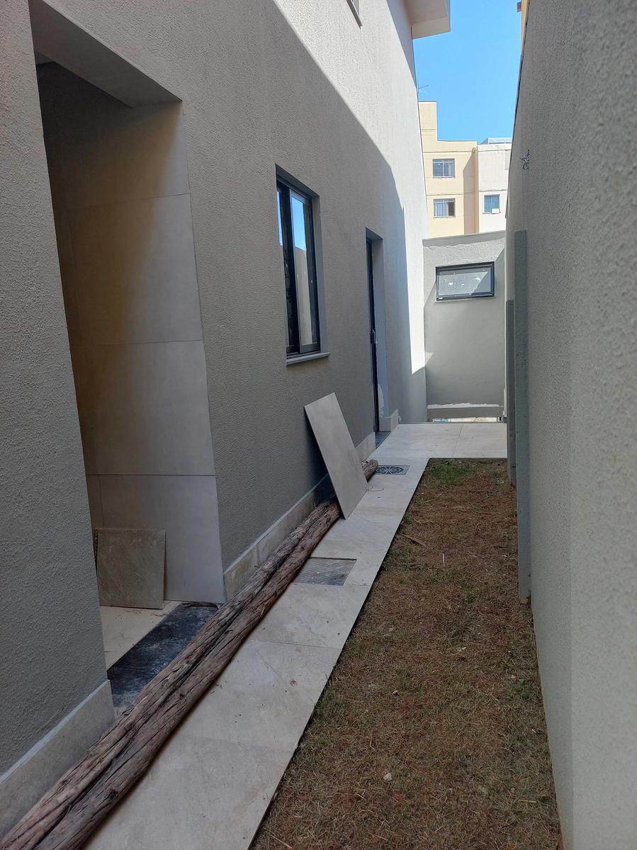 Casa, Fernão Dias, 4 Quartos, 6 Vagas, 1 Suíte