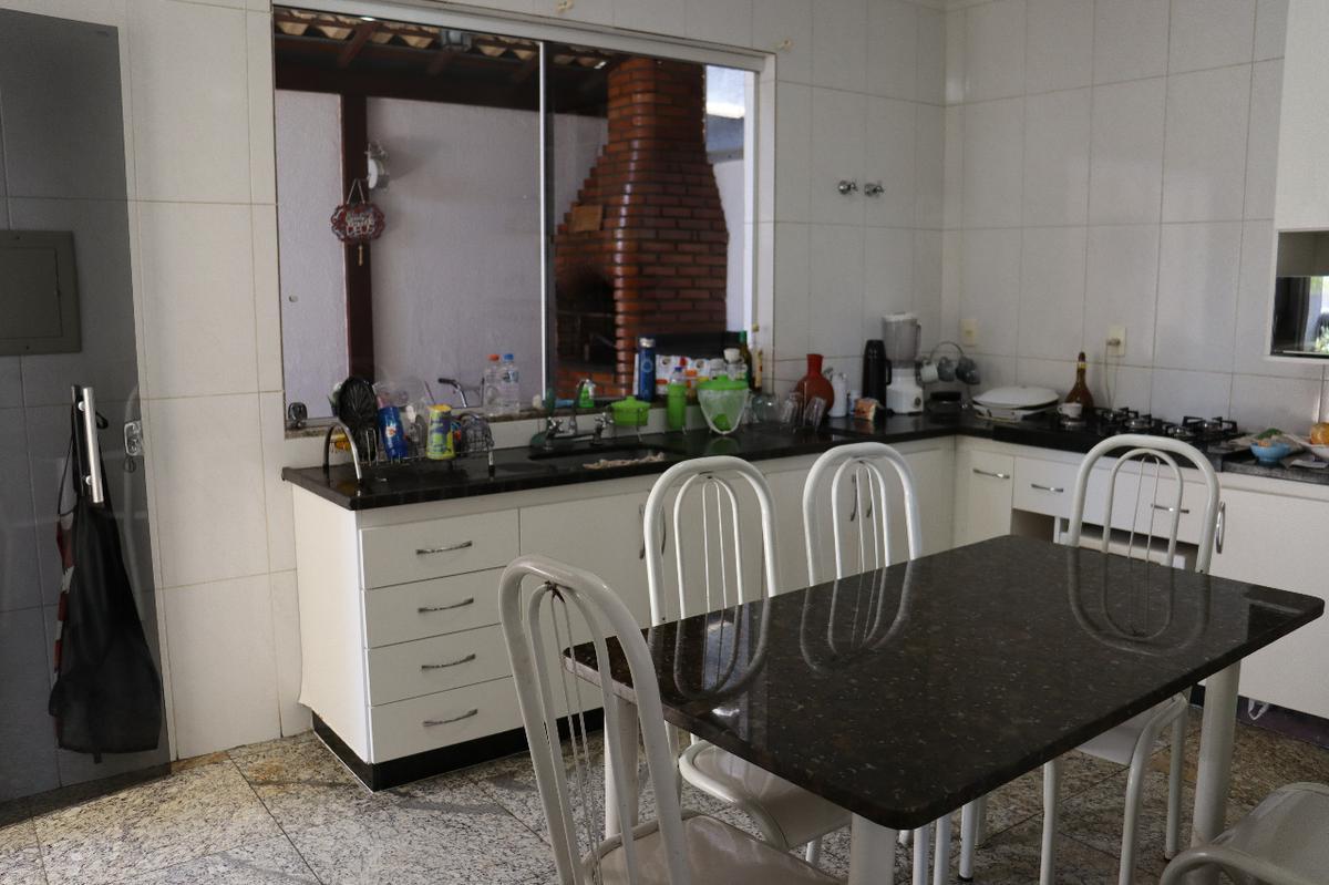 Casa, Manacás, 3 Quartos, 3 Vagas, 1 Suíte