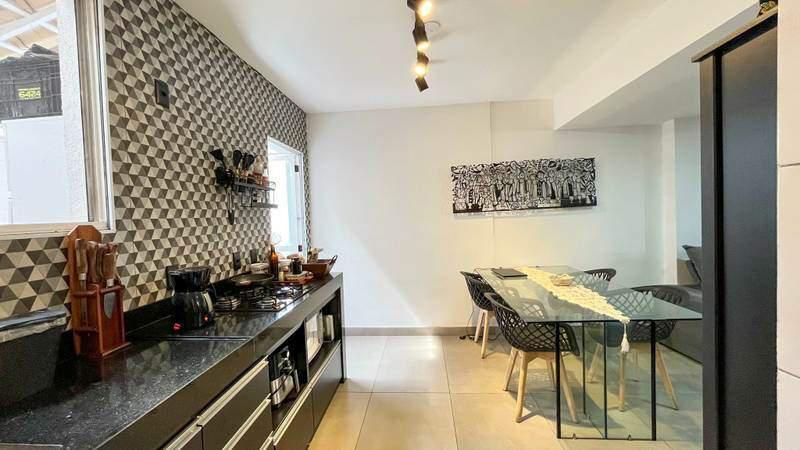 Casa, Castelo, 2 Quartos, 2 Vagas