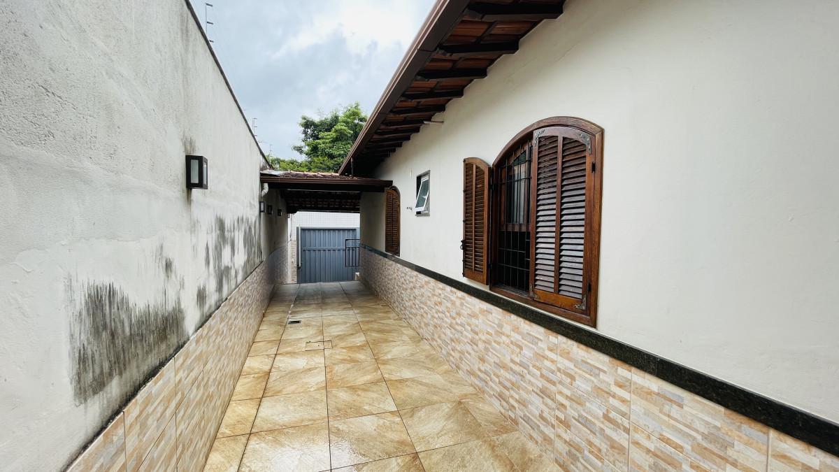 Casa, Itapoã, 5 Quartos, 4 Vagas, 3 Suítes
