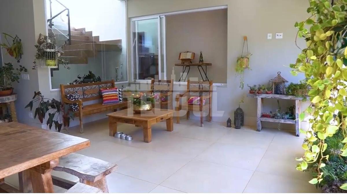 Casa, Rezende, 0 Quarto, 6 Vagas, 4 Suítes