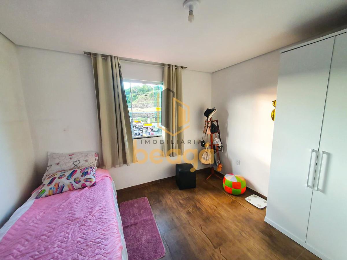 Casa, Arvoredo, 4 Quartos, 2 Vagas, 1 Suíte