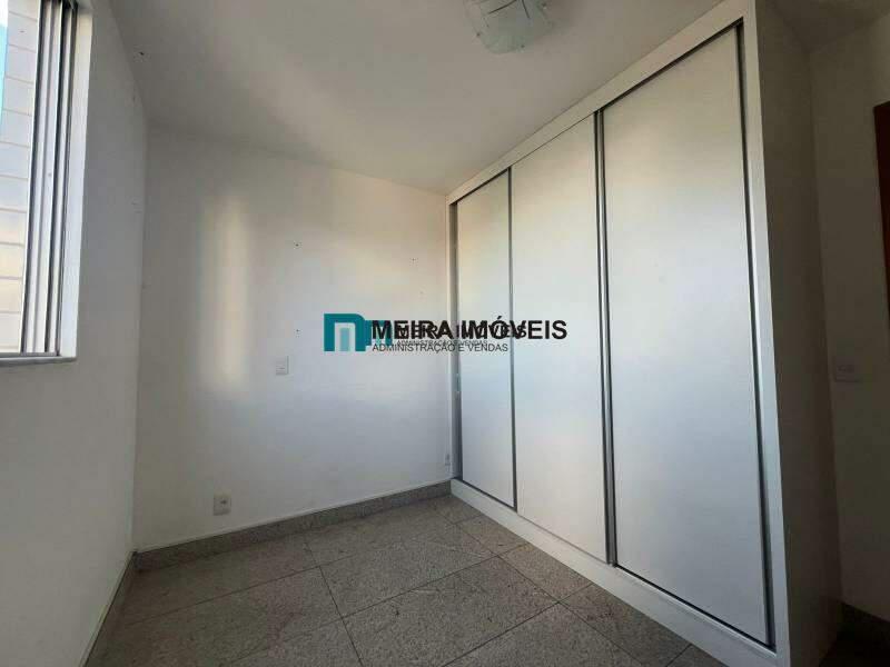 Apartamento, Sagrada Família, 3 Quartos, 2 Vagas, 1 Suíte