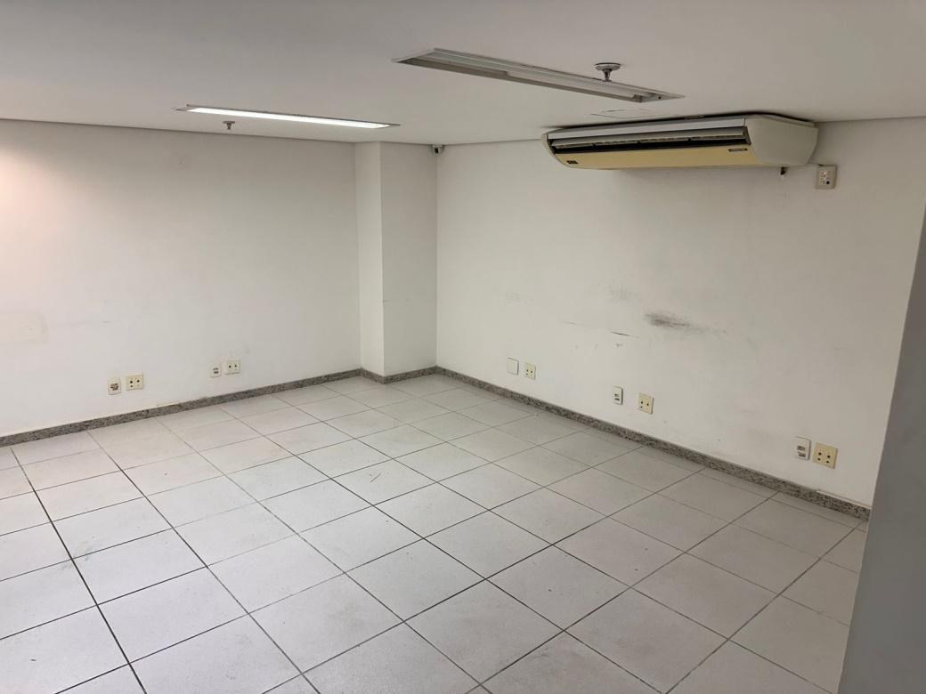 Loja, Funcionários